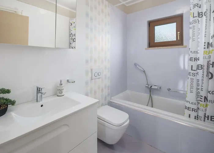 아파트 Alena 포레치